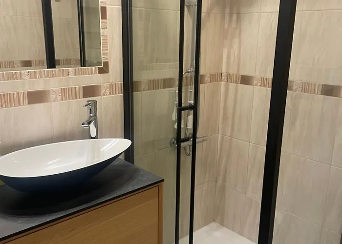 Politechnika Przy Jeziorze * Poznan