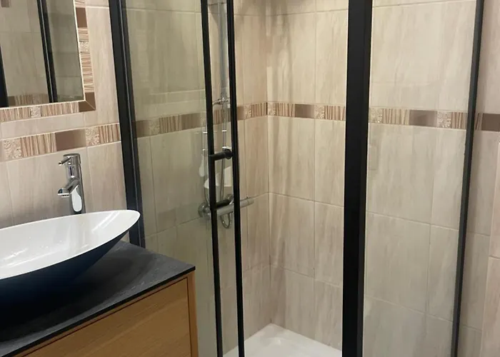 Politechnika Przy Jeziorze * Poznan